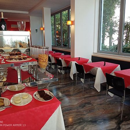 Hotel Firenze Bibione Exteriör bild