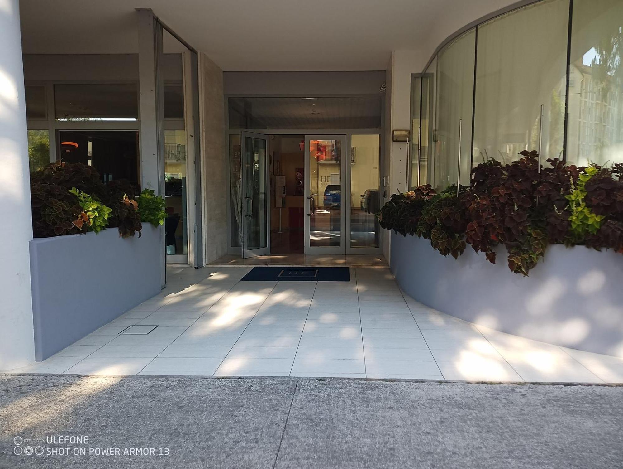 Hotel Firenze Bibione Exteriör bild
