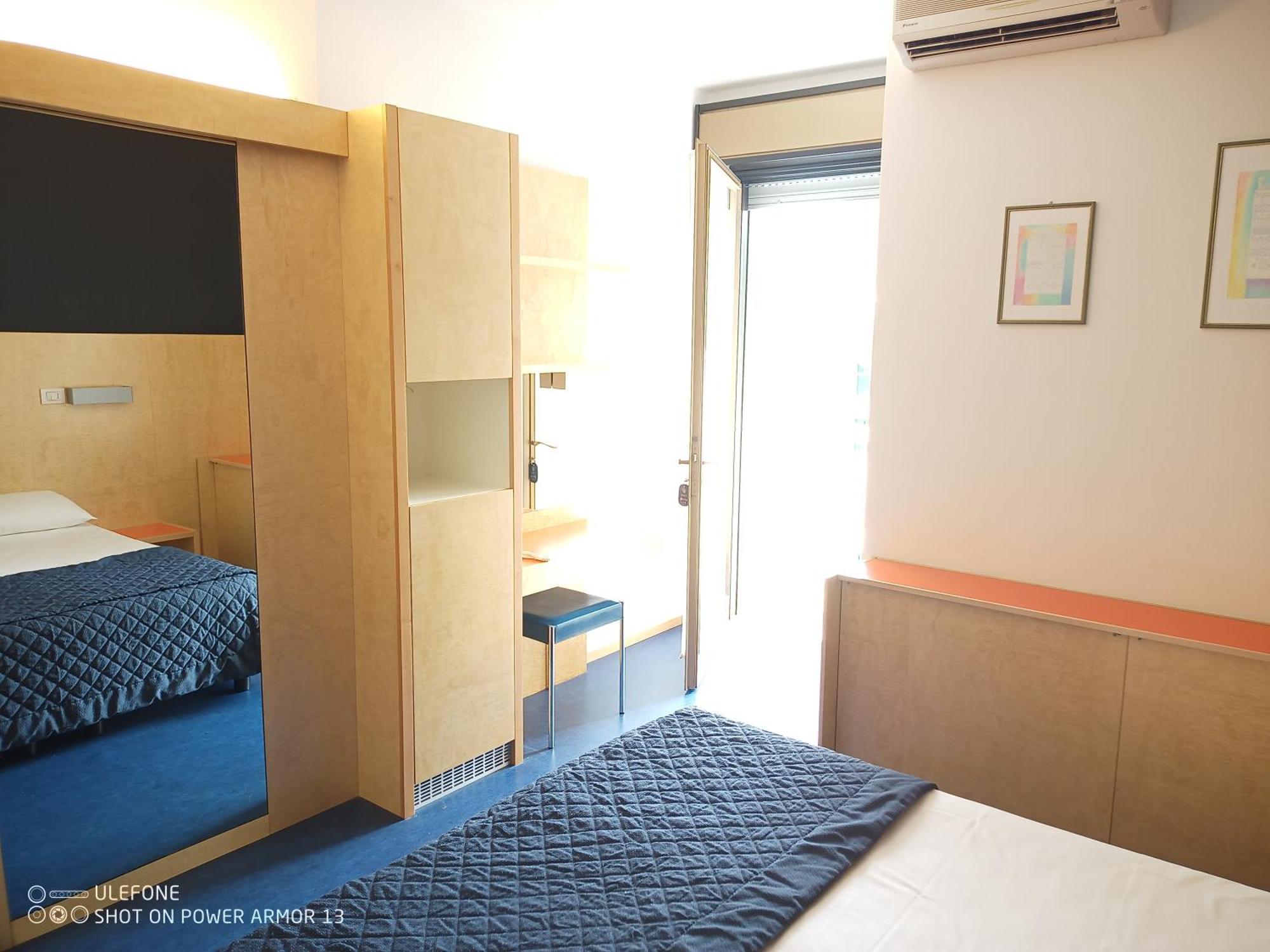 Hotel Firenze Bibione Exteriör bild