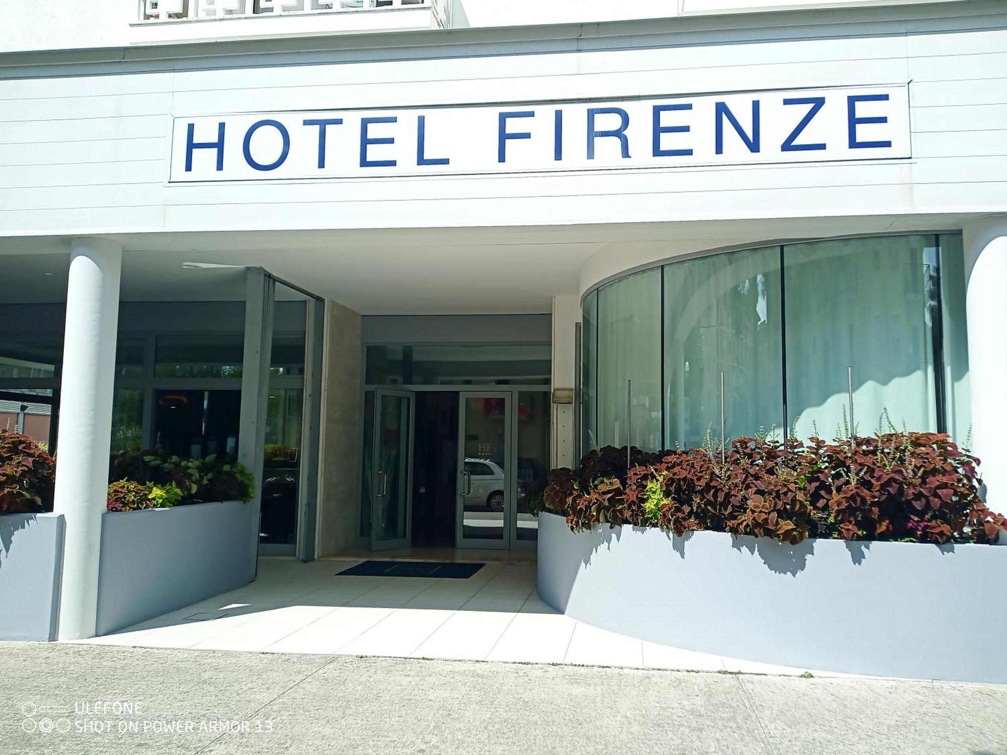 Hotel Firenze Bibione Exteriör bild