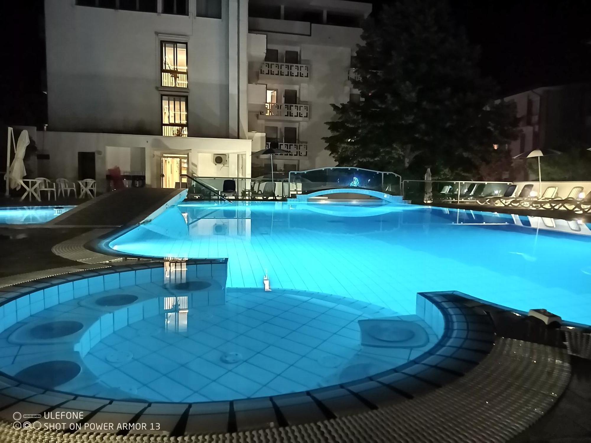Hotel Firenze Bibione Exteriör bild