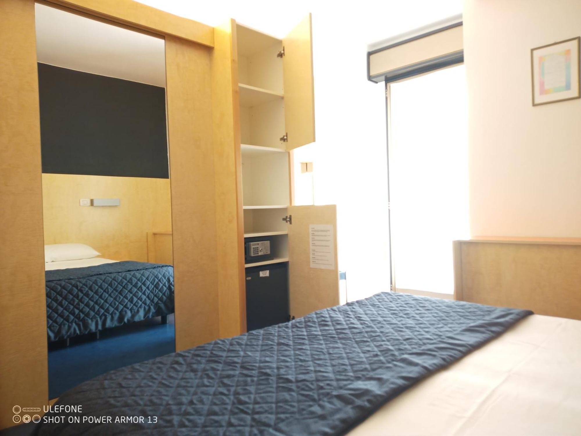 Hotel Firenze Bibione Exteriör bild