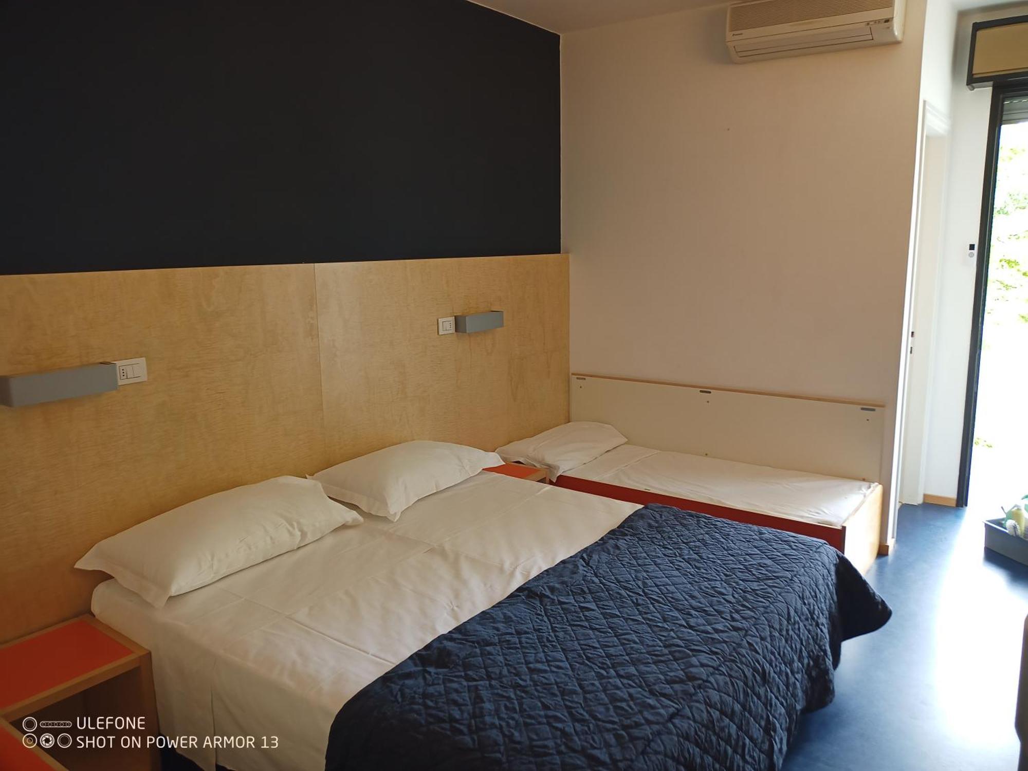 Hotel Firenze Bibione Exteriör bild
