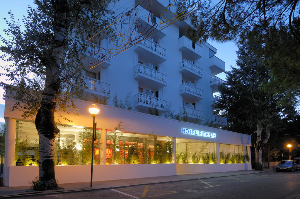 Hotel Firenze Bibione Exteriör bild